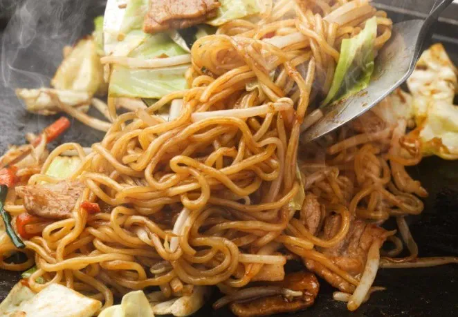 Yakisoba Noodles vs Chinese Noodles
